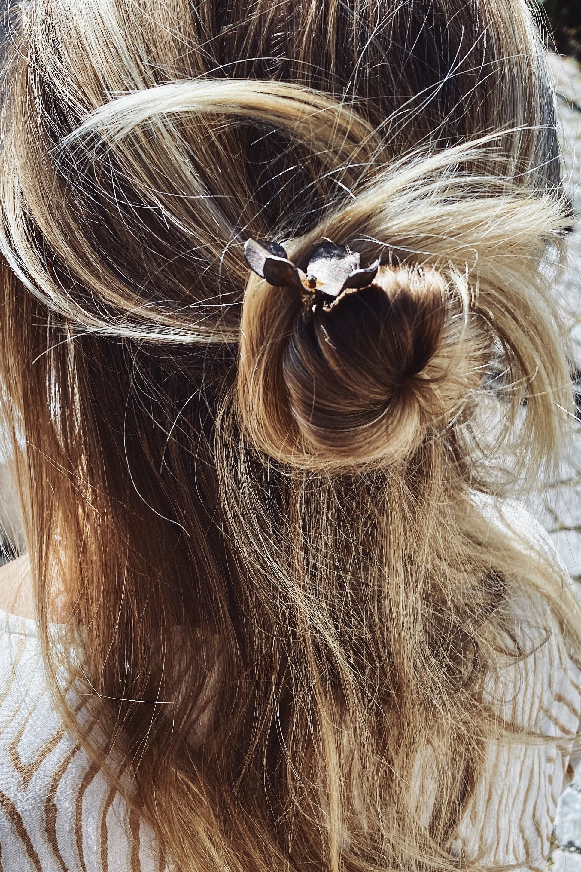 Hål Hällblomma av Berg Österdahl