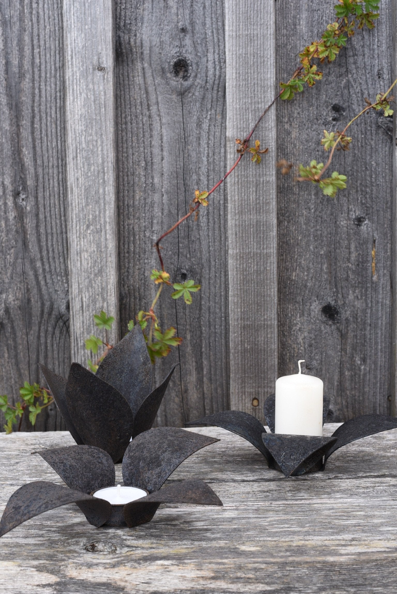 svärtad ljusbärare av Berg Österdahl