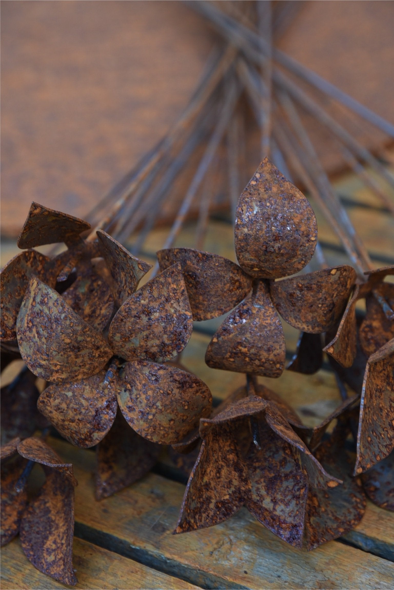 Metallblommor av Berg Österdahl